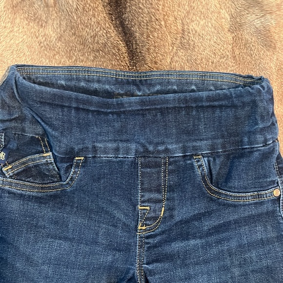 Jeans - Picture 3 of 4